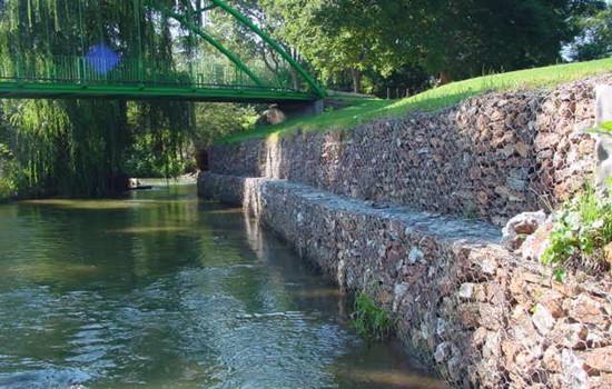 鍍鋅石籠網(wǎng)生態(tài)性和化學穩(wěn)定性的體現(xiàn)